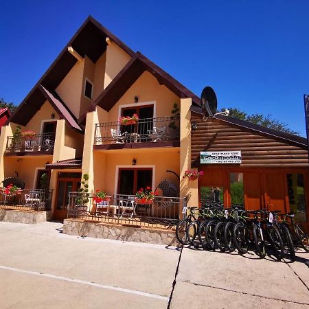 Gorska Vila Apartments Zabljak  Ngoại thất bức ảnh