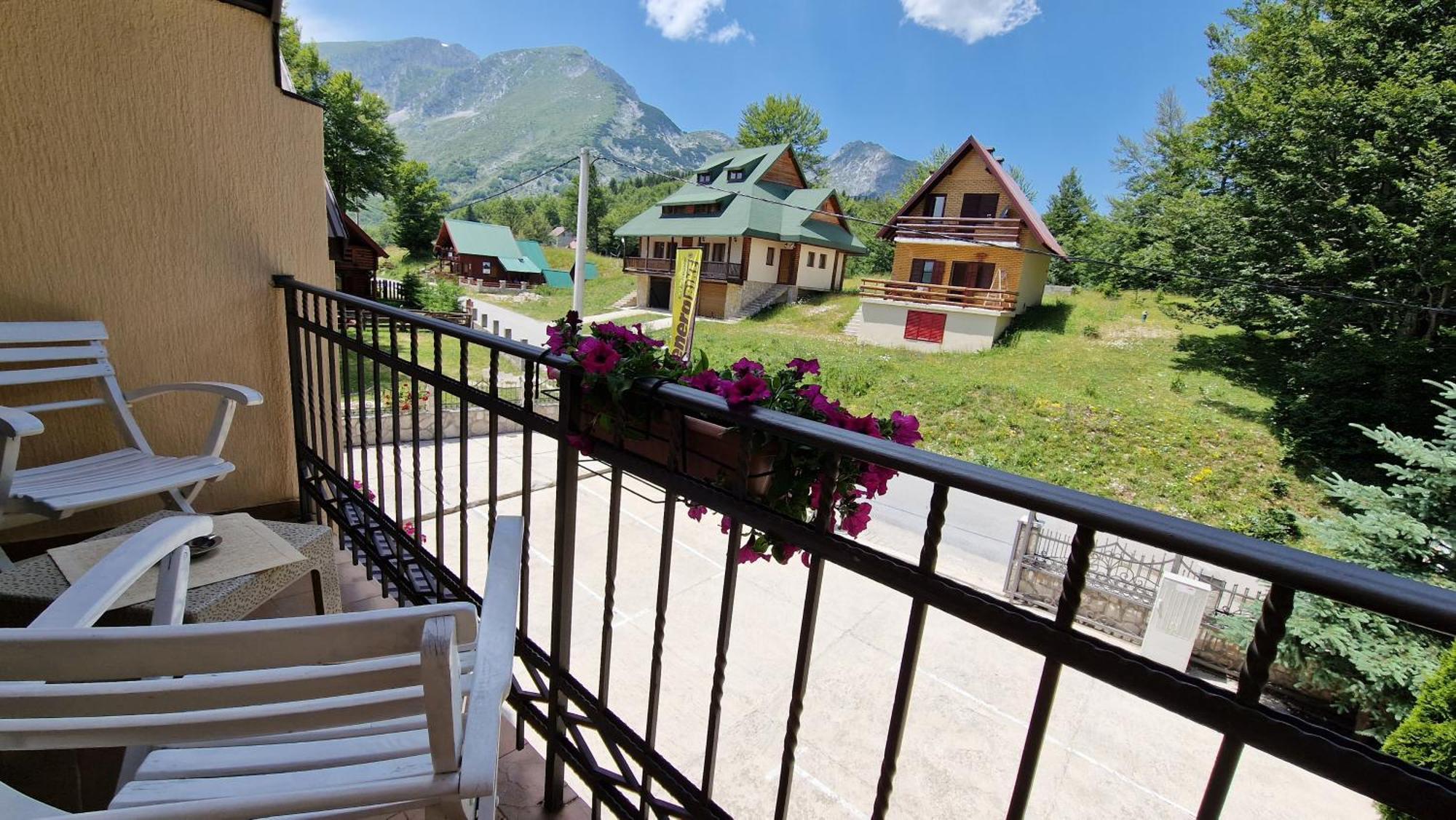 Gorska Vila Apartments Zabljak  Phòng bức ảnh