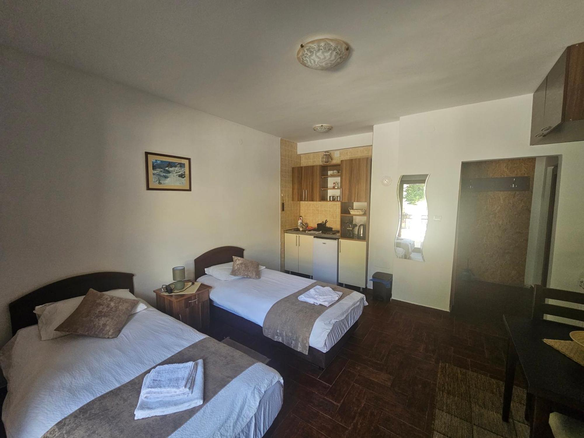 Gorska Vila Apartments Zabljak  Ngoại thất bức ảnh